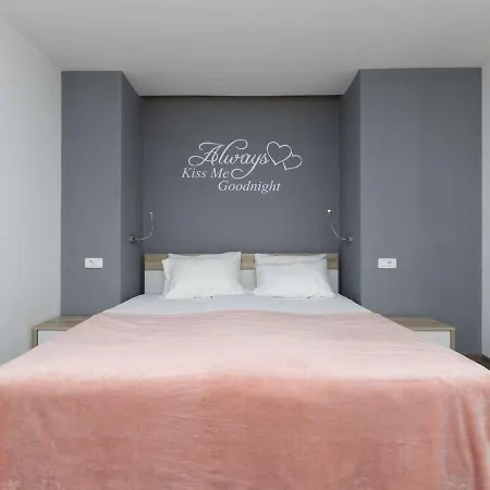 Viscum In Istria For 8 Persons With Large Garden - Pet Friendly Villa