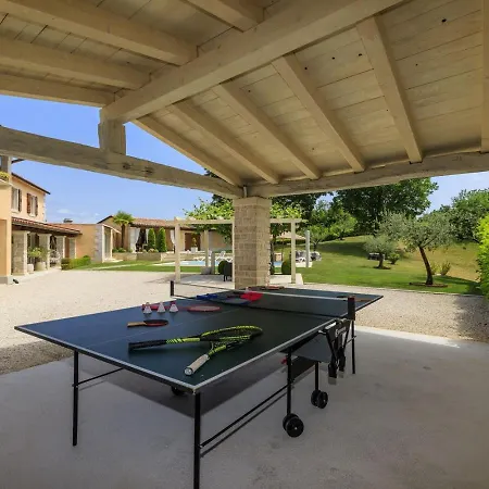Viscum In Istria For 8 Persons With Large Garden - Pet Friendly