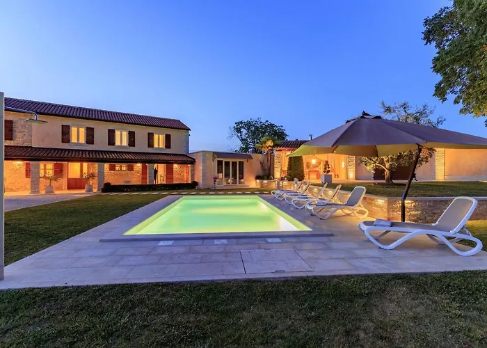 Viscum In Istria For 8 Persons With Large Garden - Pet Friendly Villa *