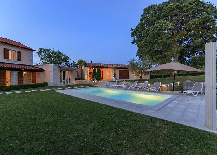 Viscum In Istria For 8 Persons With Large Garden - Pet Friendly Villa