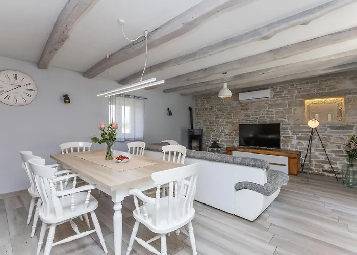 Viscum In Istria For 8 Persons With Large Garden - Pet Friendly * Pazin